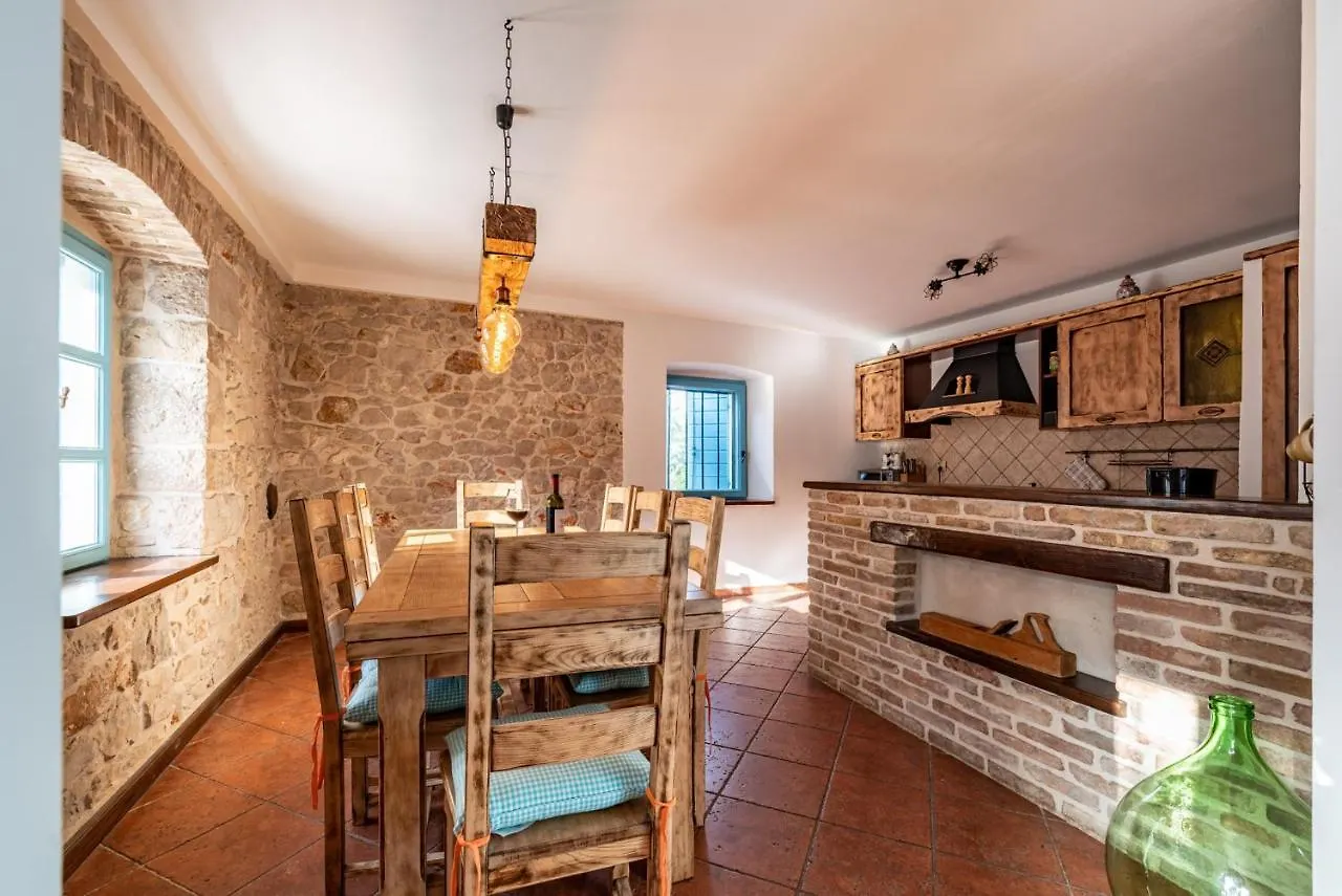 Hidden Gem Holiday Home With Pool