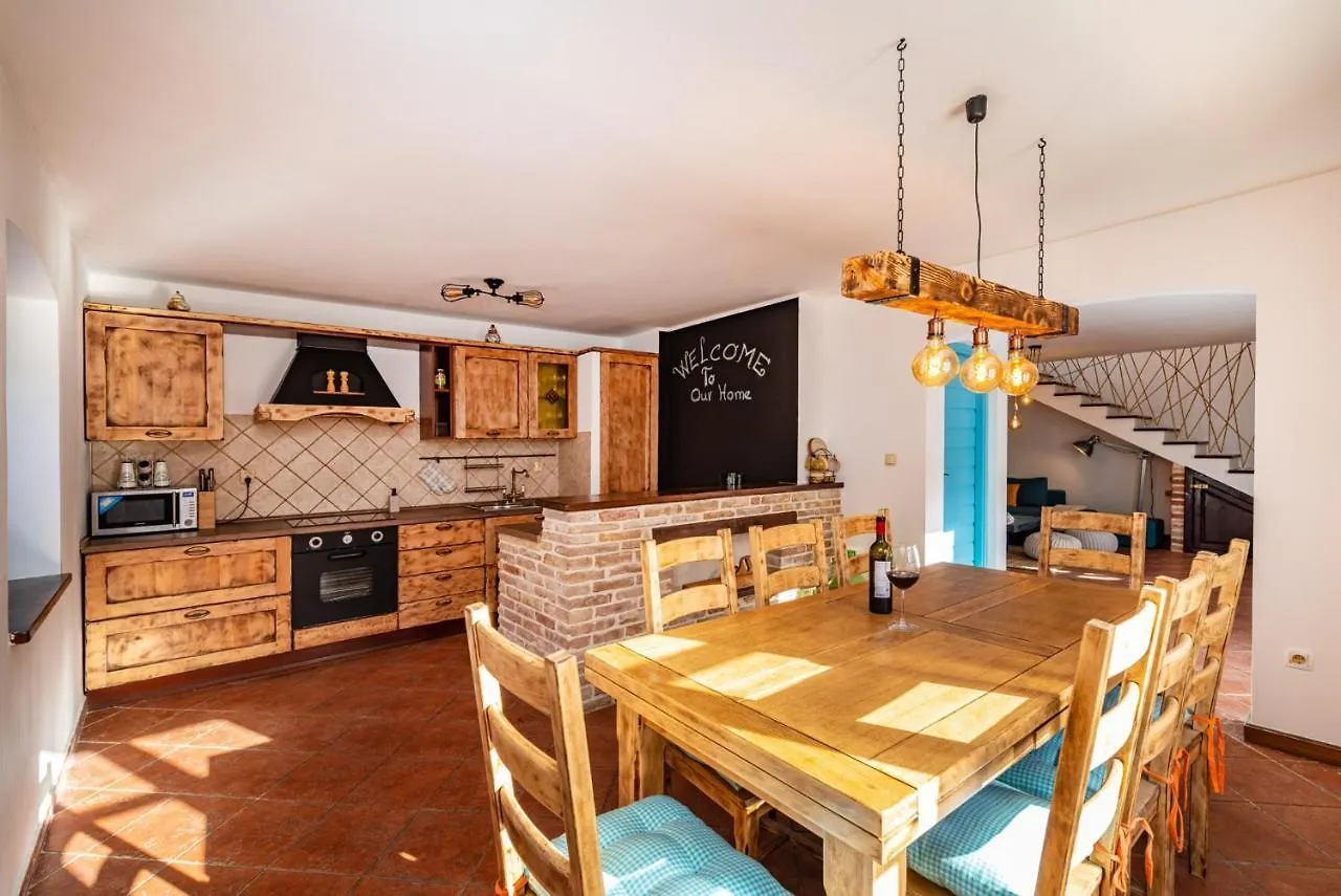 Hidden Gem Holiday Home With Pool Zadar
