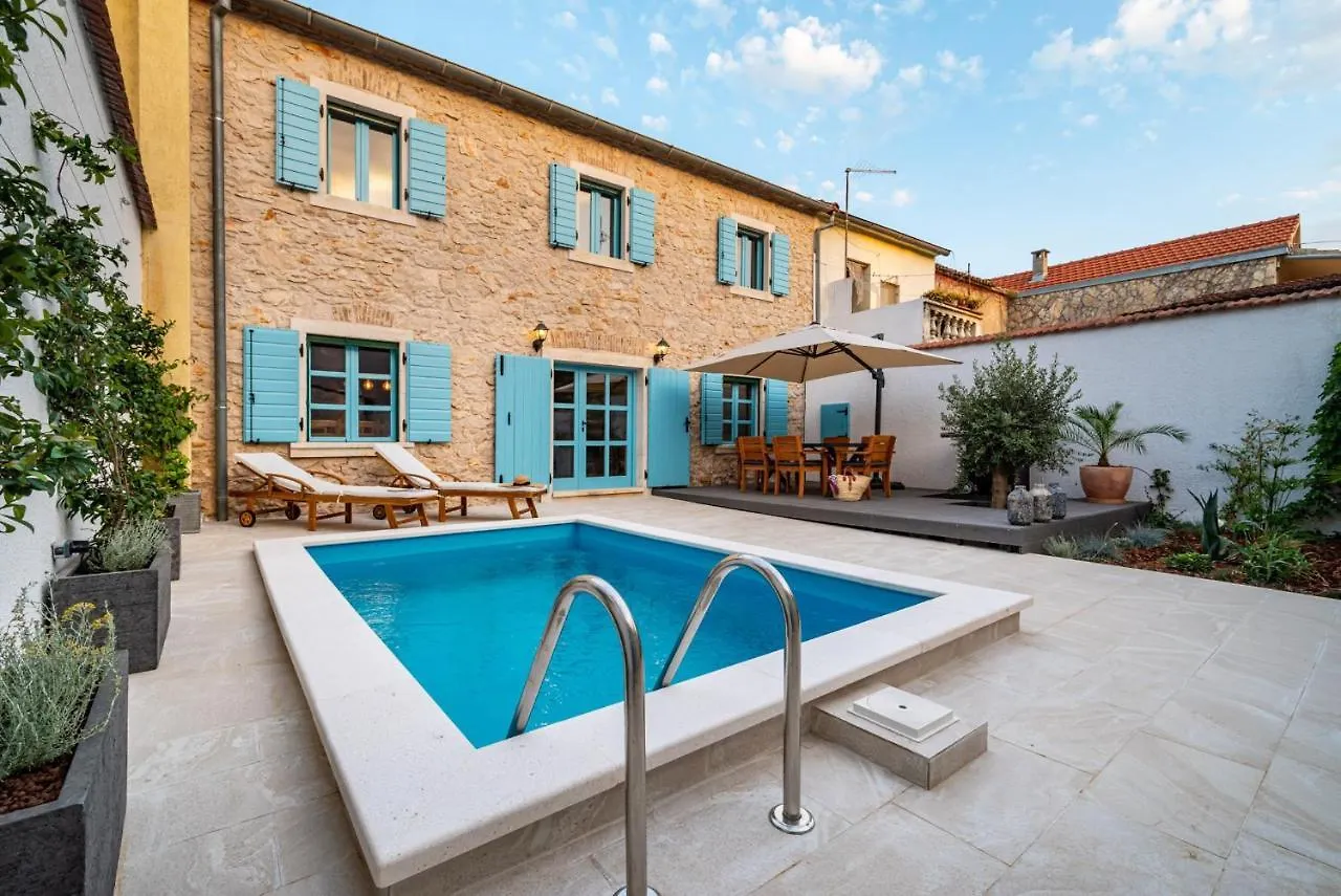 Hidden Gem Holiday Home With Pool Zadar Croatia