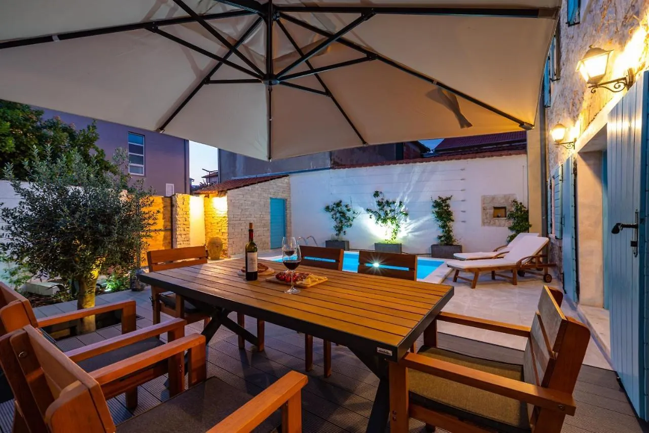 Hidden Gem Holiday Home With Pool Zadar