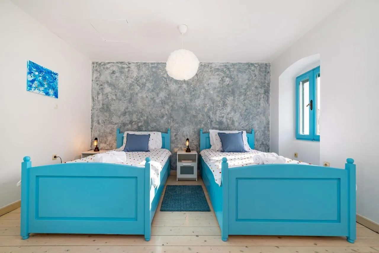 Hidden Gem Holiday Home With Pool Zadar