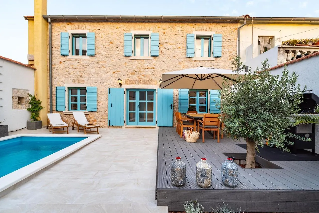 Hidden Gem Holiday Home With Pool Zadar